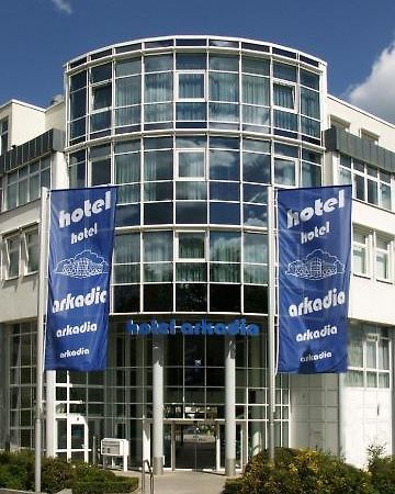 Hotel Arkadia Friedrichsdorf Exterior photo